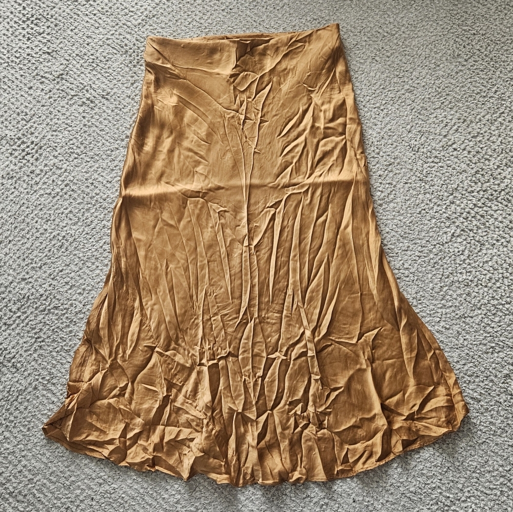 WILFRED Only Slip Skirt Satin Gold Yellow Size 0 Aritzia